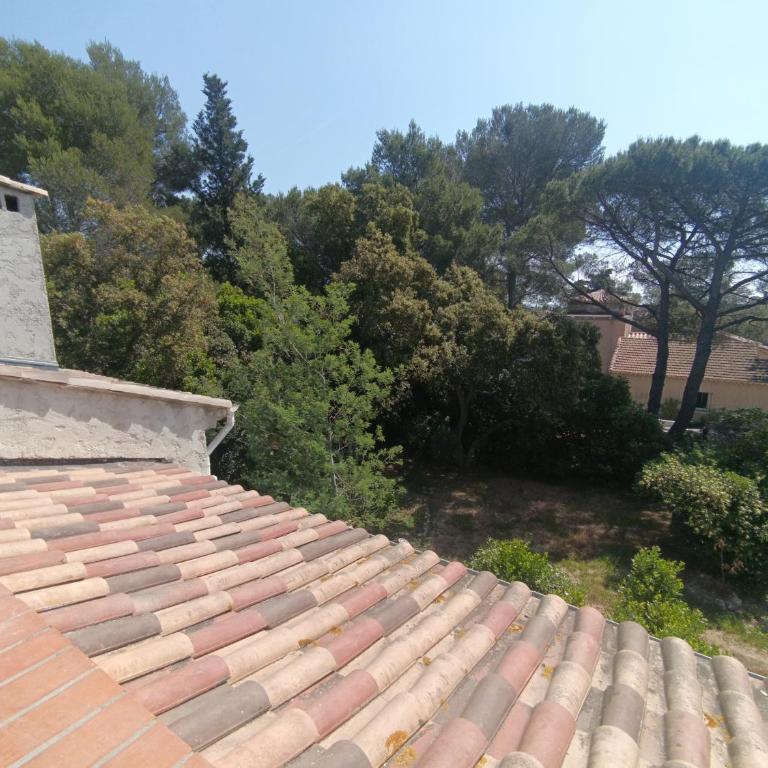 les campanules - Two-Bedroom Apartment with Balcony - 11