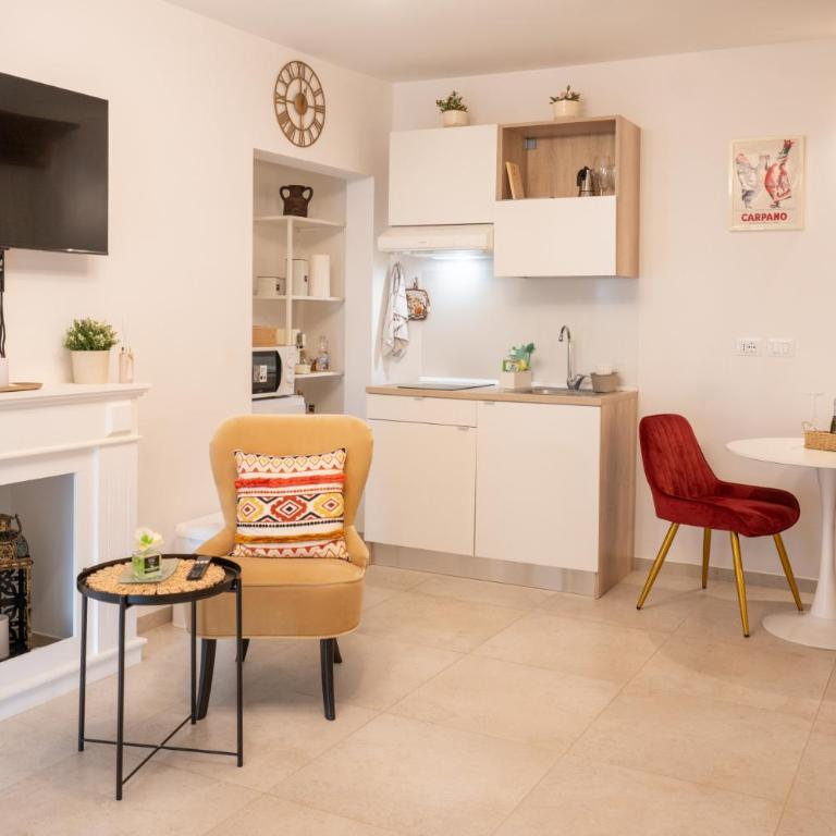 Piave suite | Modern studio con balcone in corte storica - Appartamento - 8