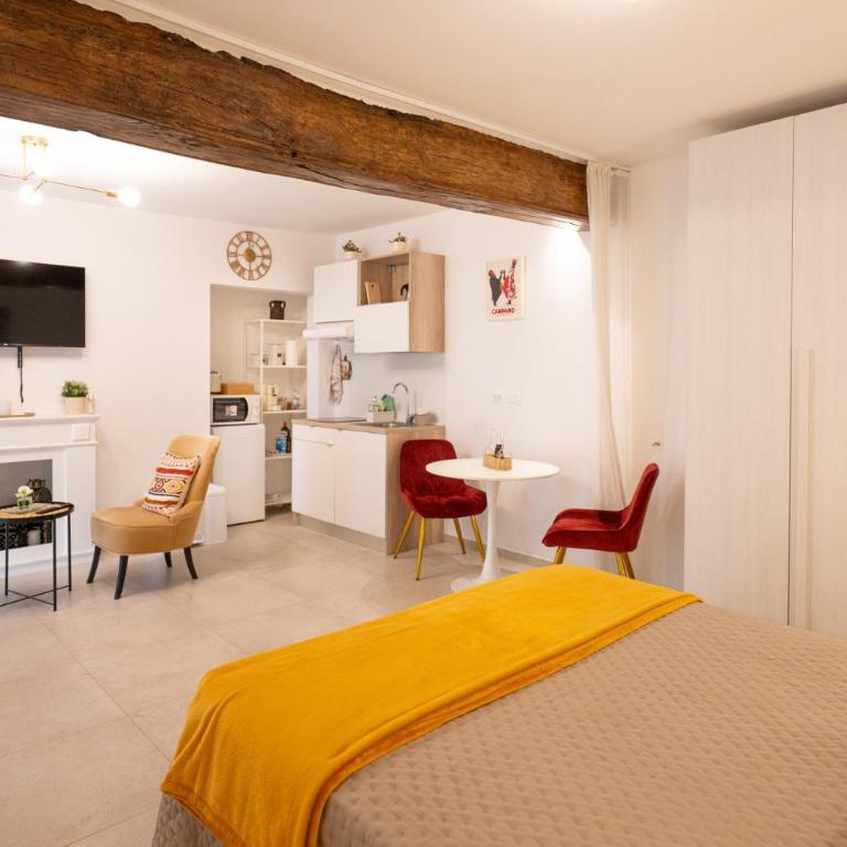 Piave suite | Modern studio con balcone in corte storica - Appartamento - 20