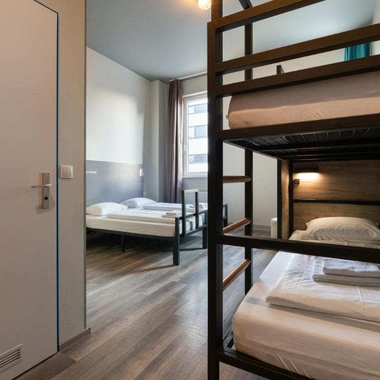 a&o Salzburg Hauptbahnhof - Vierbettzimmer - 1