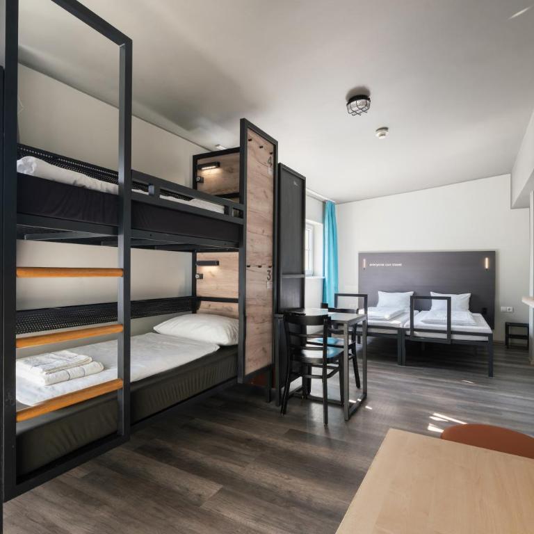 a&o Salzburg Hauptbahnhof - Vierbettzimmer - 4