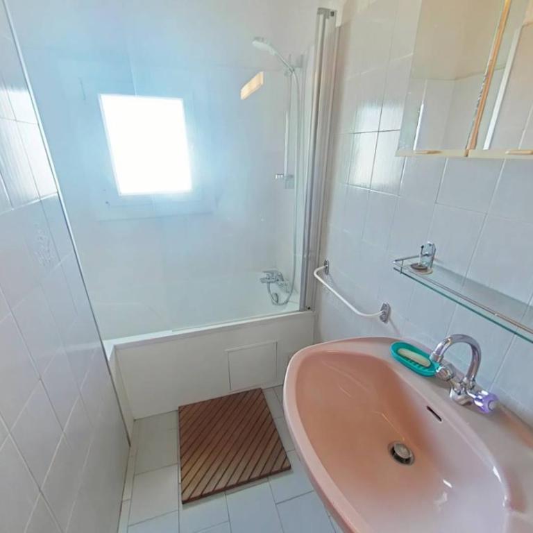 Grande villa proche de la mer - Maison 2 Chambres - 10