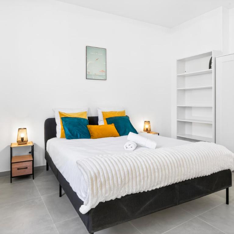 Vue mer et Principauté - Unique avec terrasse - GA - Appartement 1 Chambre - 14