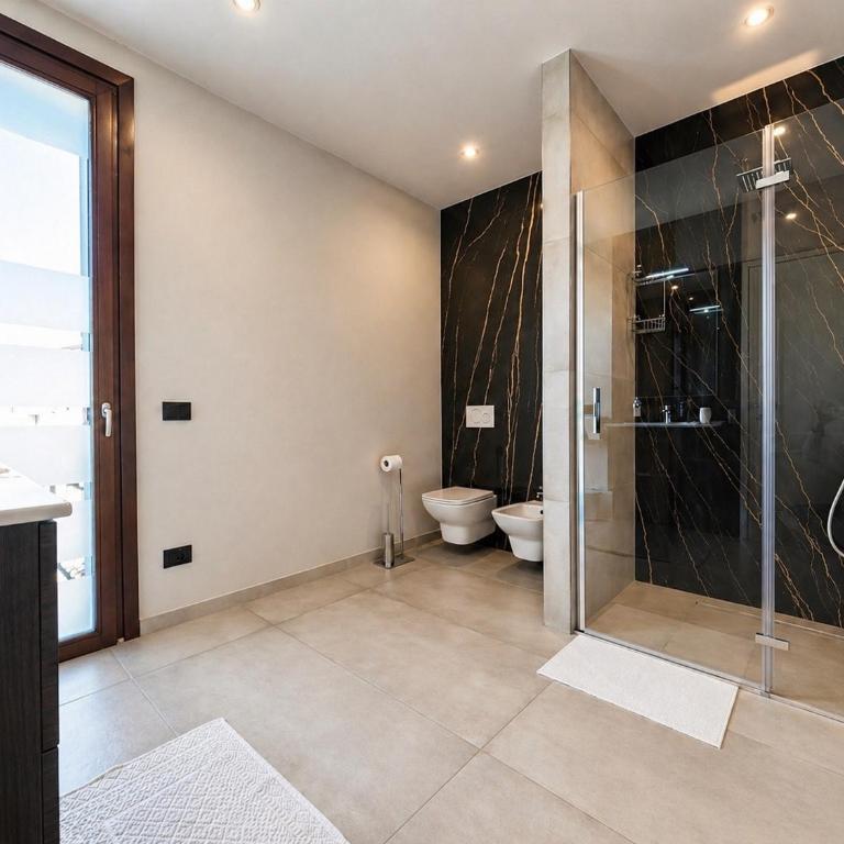 Villa Elena - Camera Tripla con Bagno Privato - 5