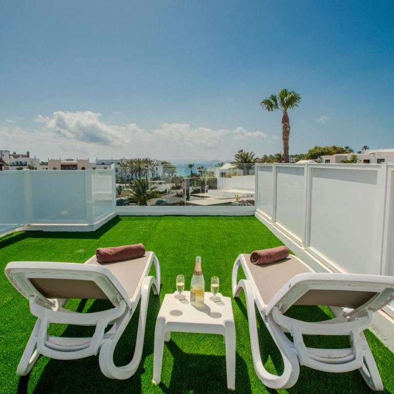 Apartamentos LIVVO Coloradamar - Apartment with Private Terrace - Attic - 3