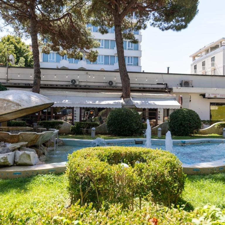 Villa Camilla 3 Suites in the Heart of Viale Ceccarini - One-Bedroom Apartment - 15