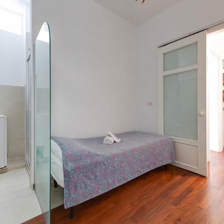 Villa Camilla 3 Suites in the Heart of Viale Ceccarini - One-Bedroom Apartment - 16