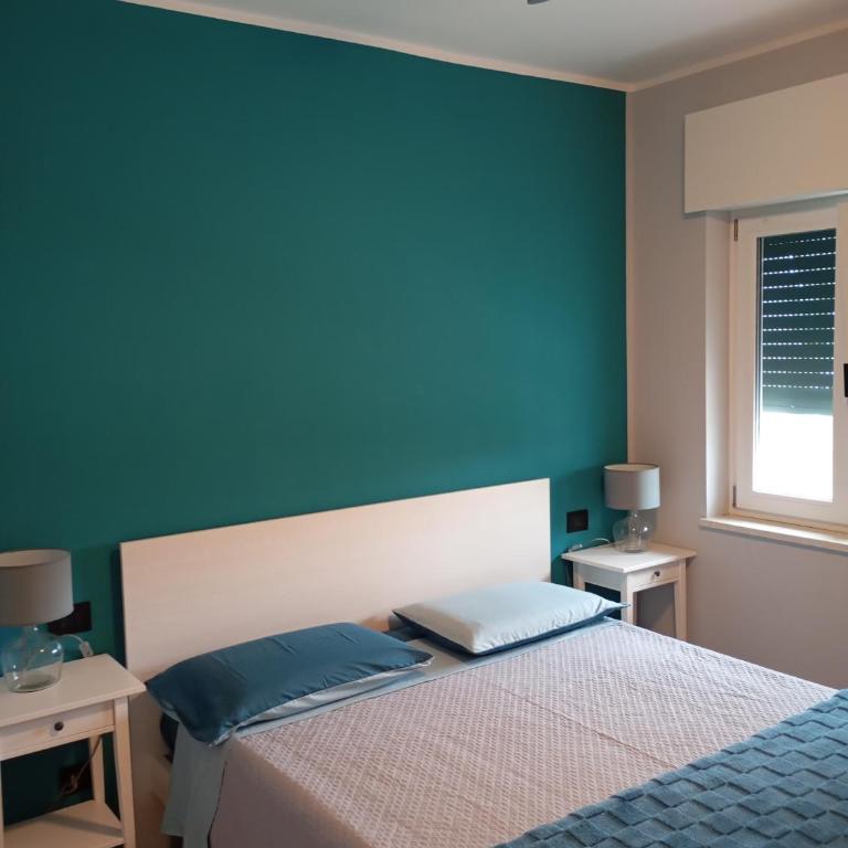 Punta sul Garda - Two-Bedroom House - 2