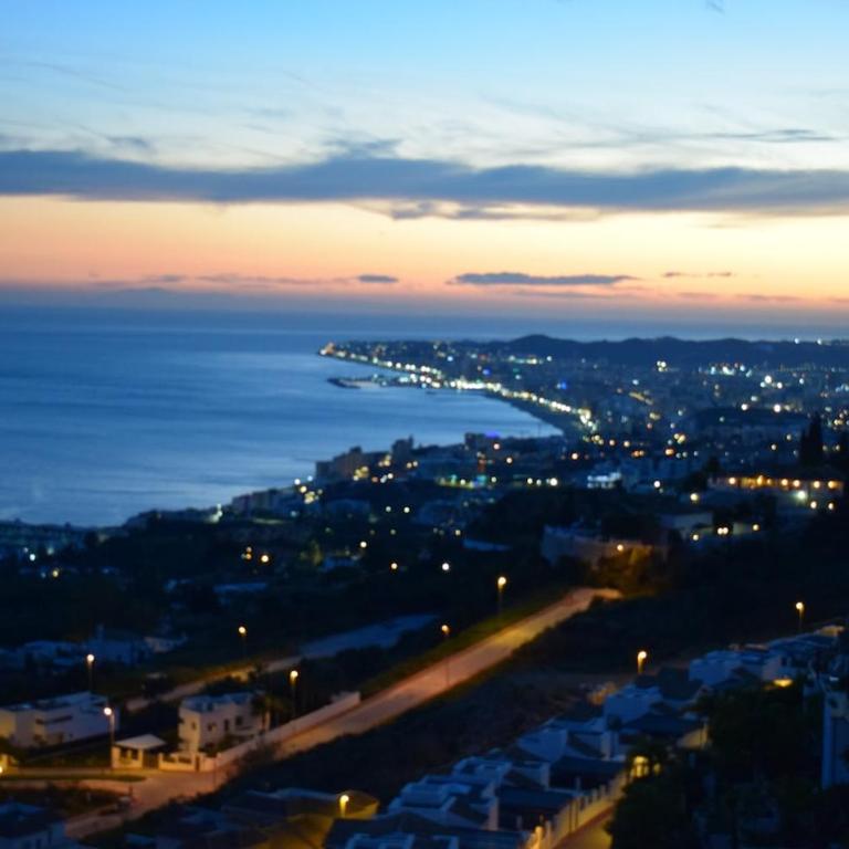 Penthouse with Two Terraces, Sea & Mountain Views - Apartamento de 2 dormitorios - 3