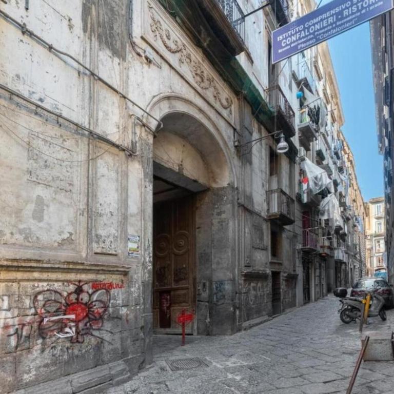 Luxury Stay in the Historic Center - Appartamento Deluxe con 2 Camere da Letto e Balcone - 29