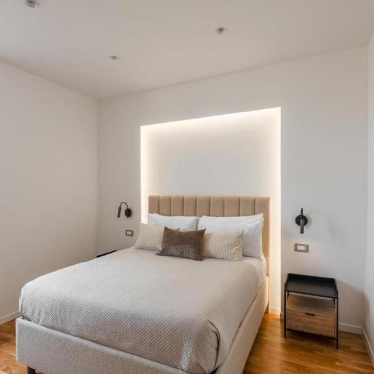 Luxury Stay in the Historic Center - Appartamento Deluxe con 2 Camere da Letto e Balcone - 8