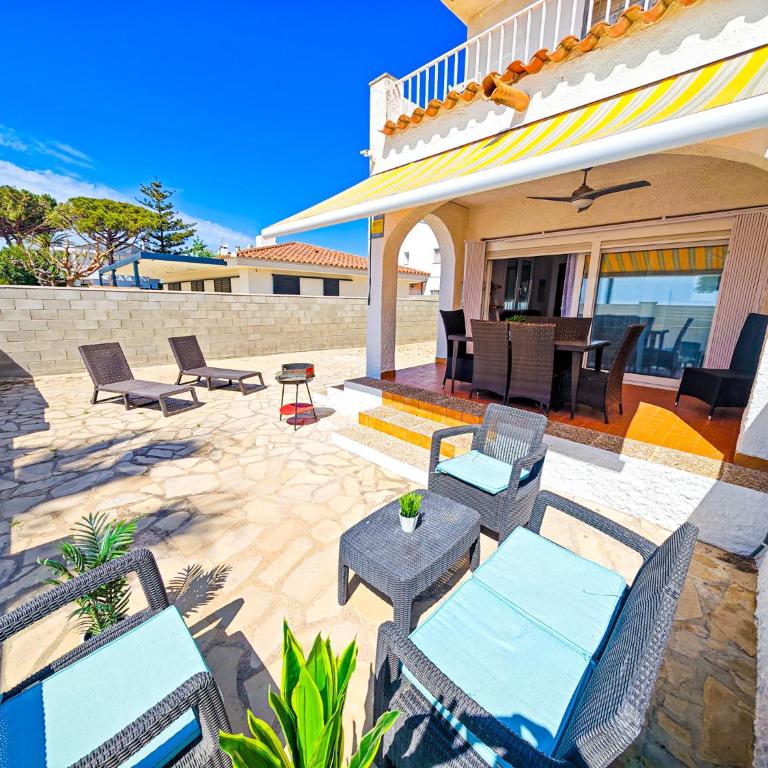 LITORAL COSTA DORADA - VILLA LAURA II Only families - Casa de 3 dormitorios - 2