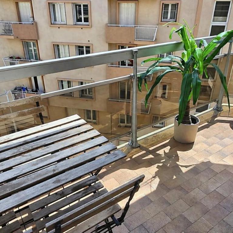 GregBnb - Appartement 1 chambre - Balcom - Clim -2 - Apartment mit 1 Schlafzimmer - 1