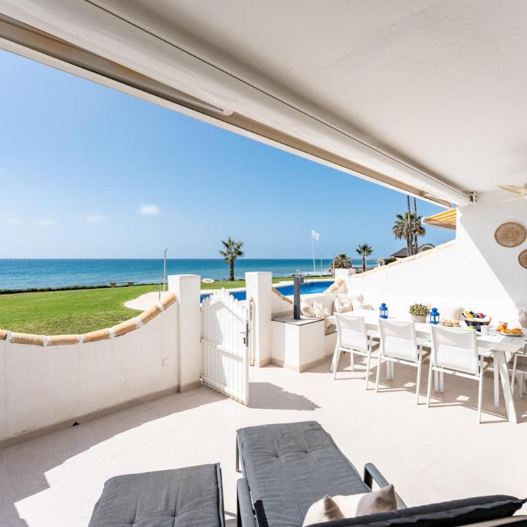 CT 406 - Faros' Royal Beach - Beachfront Apartment - Casa de 3 dormitorios - 1