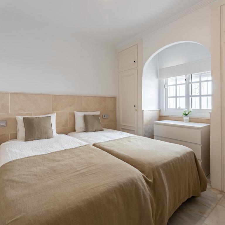 CT 406 - Faros' Royal Beach - Beachfront Apartment - Casa de 3 dormitorios - 10