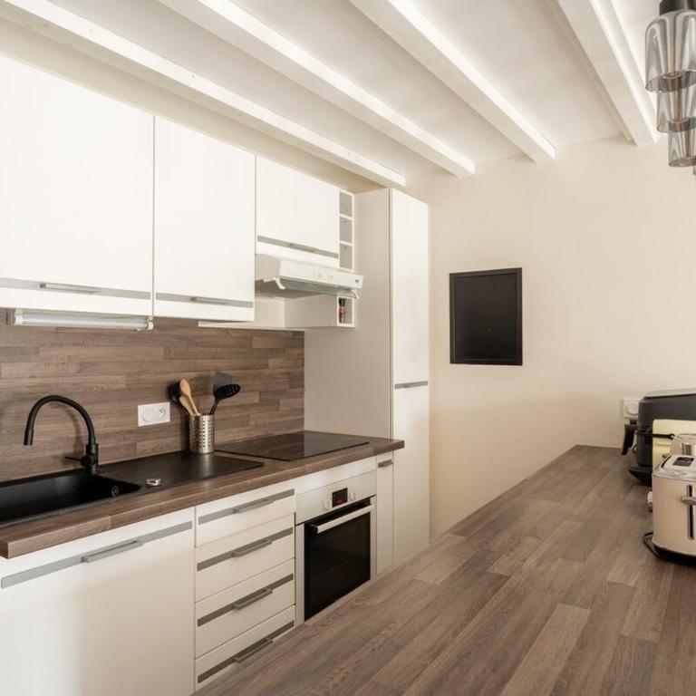 Charmante maison rénovée proche centre ville 4pers - Maison 2 Chambres - 24