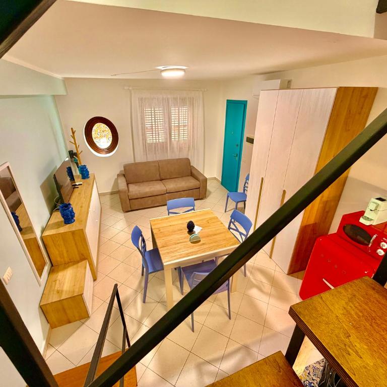 Casa Vacanze 2 piani Sant'Agostino 77 al Chiostro - One-Bedroom House - 2
