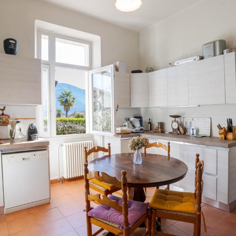 GuestHost - Historic Villa with Garden & Lakeview - Appartamento - 10