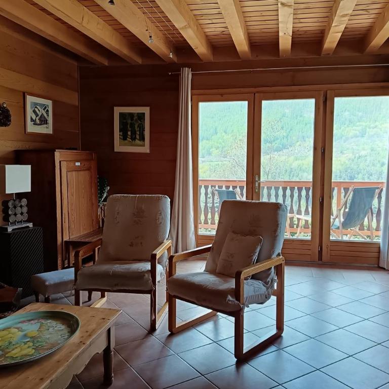 Grand Chalet de 150 m avec vue sur les pistes - Chalet - 2
