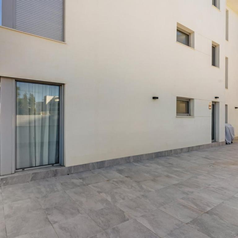 Stunning ground floor apartment -ref 71 - Apartamento - 28
