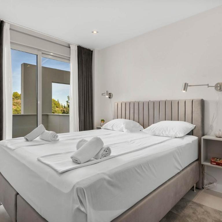 Stunning ground floor apartment -ref 71 - Apartamento - 29