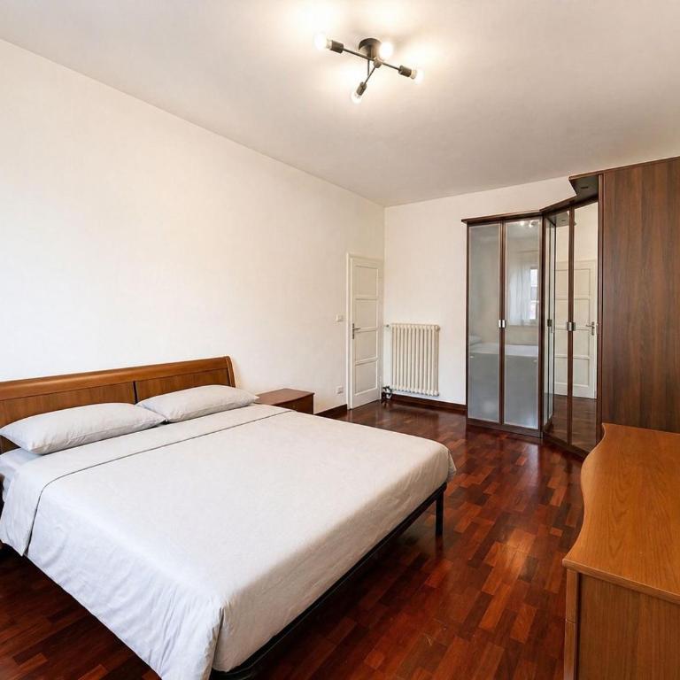 La Chicca Rooms - Three-Bedroom Apartment - 10