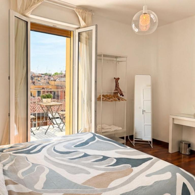La Chicca Rooms - Three-Bedroom Apartment - 1