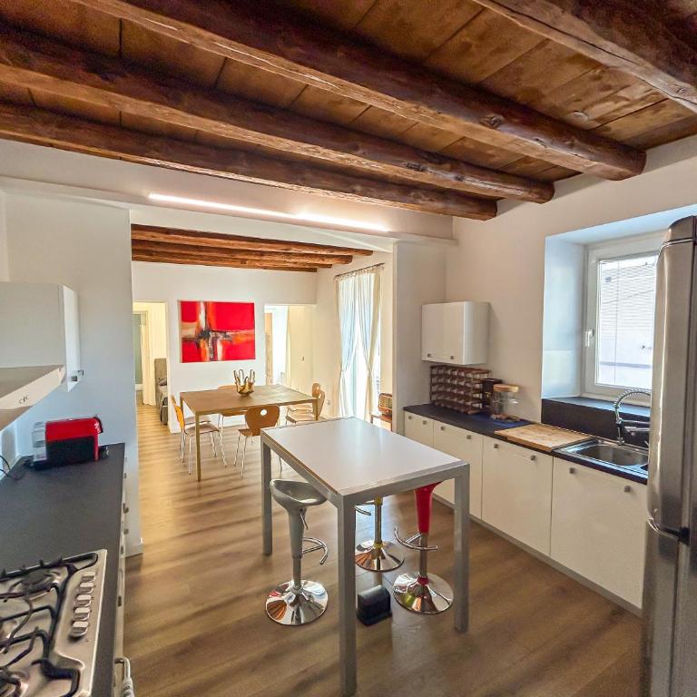 Suite & Charme in un palazzo storico di Bergamo - Appartamento Premium con 3 Camere da Letto e Balcone - 37