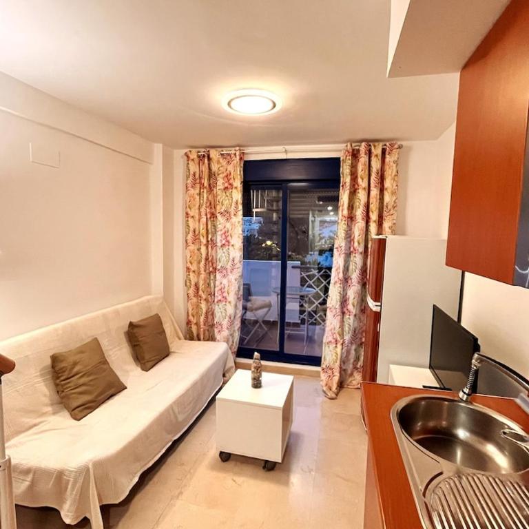 Duplex with Pool Garage EasytowalktotheSea - Apartamento de 1 dormitorio con balcón y vistas al mar - 3