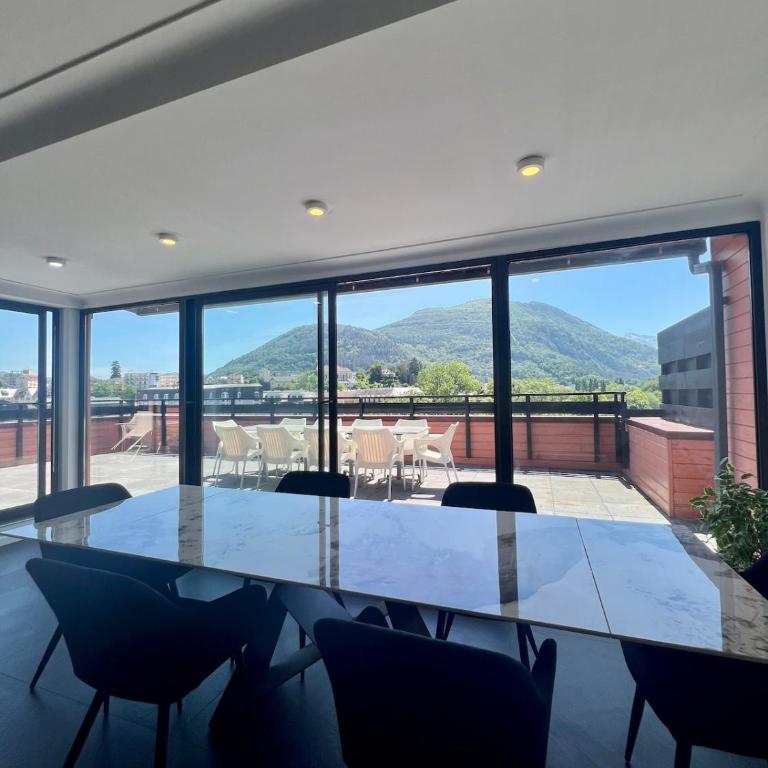 Sanctuary Penthouse 15 pers Mountain Panorama - Apartment - 17