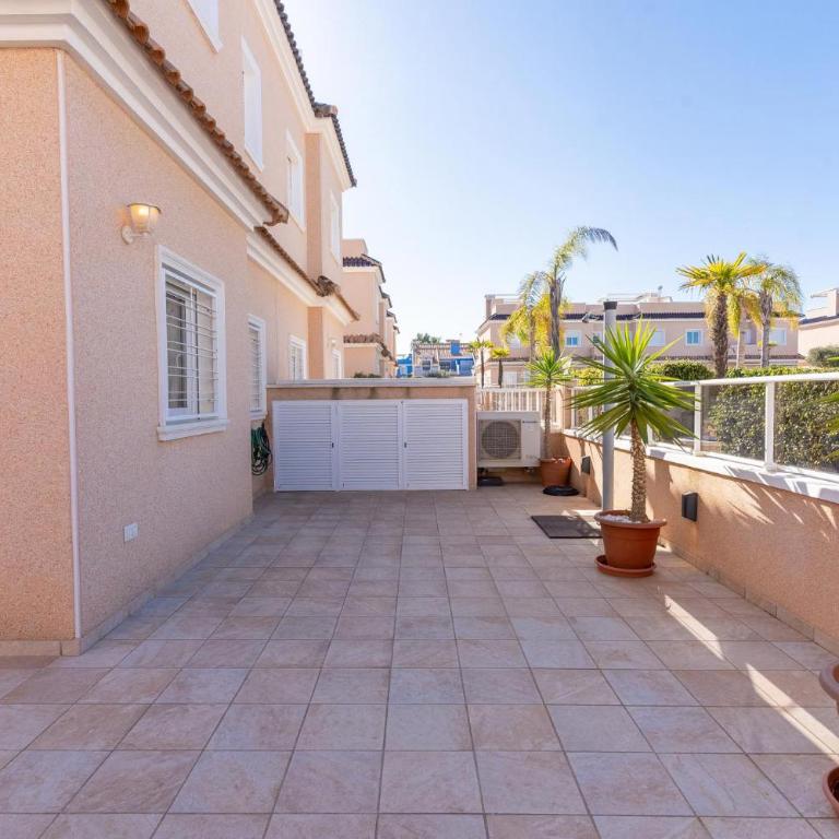 Golden Coast Terrace Escape - Apartamento de 2 dormitorios con terraza - 33