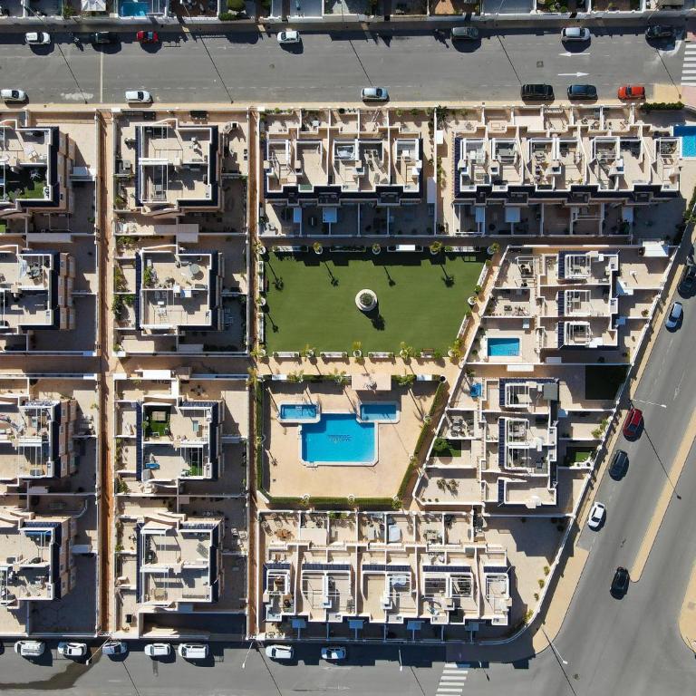 Golden Coast Terrace Escape - Apartamento de 2 dormitorios con terraza - 43