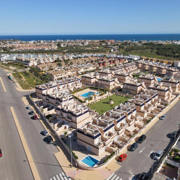 Golden Coast Terrace Escape - Apartamento de 2 dormitorios con terraza - 44