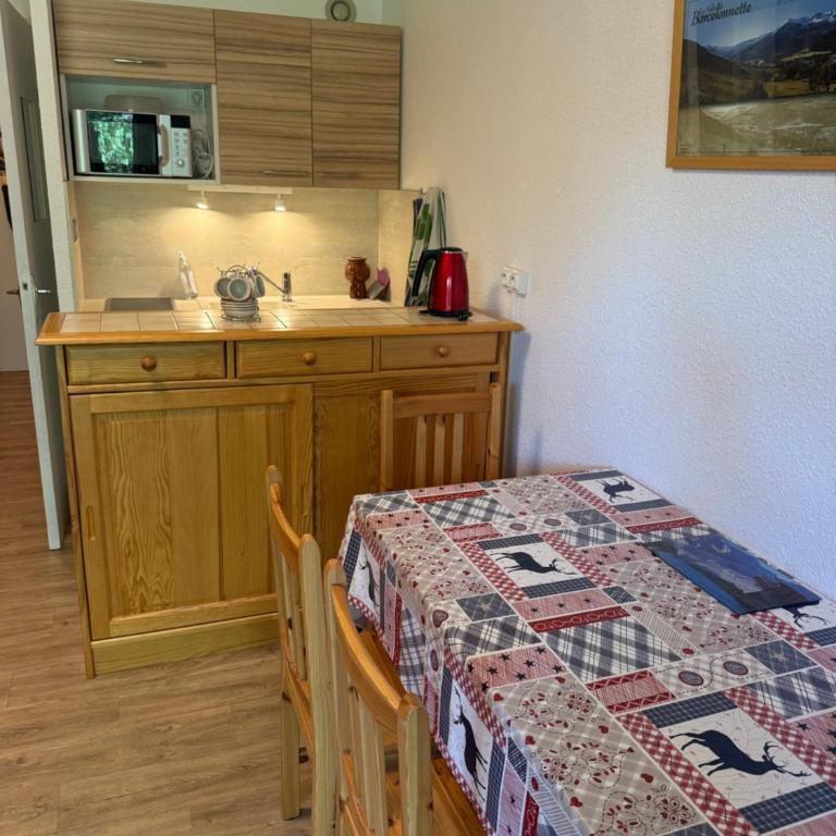 Studio avec jardin Barcelonnette - Appartement - Vue sur Jardin - 6