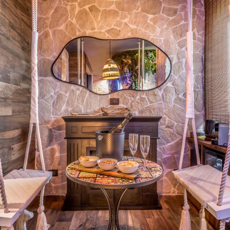 Int 37 Luxury Rooms - Deluxe Room - 4