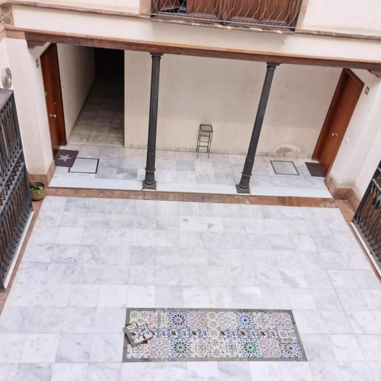 Apartamento Premium con Terraza Privada en la Mejor Zona de Sevilla - Apartamento de 2 dormitorios - 17