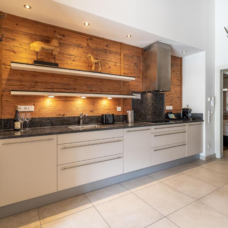AvenidA Mountain Lodges Kaprun - Penthouse-Apartment - 9