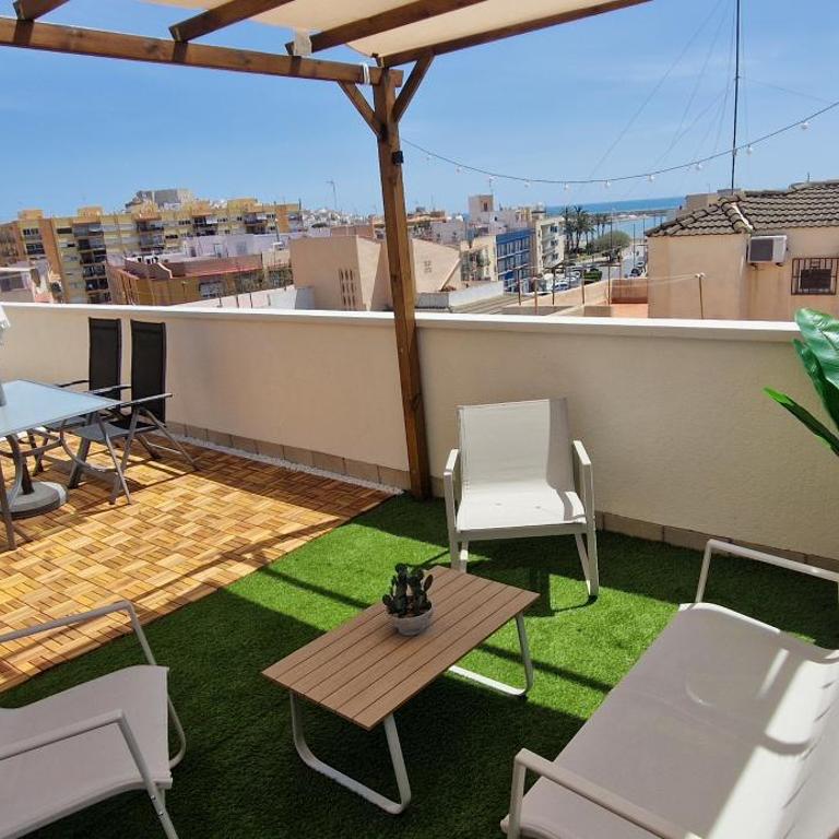 Ático con terraza y piscina - Apartamento de 1 dormitorio - 1