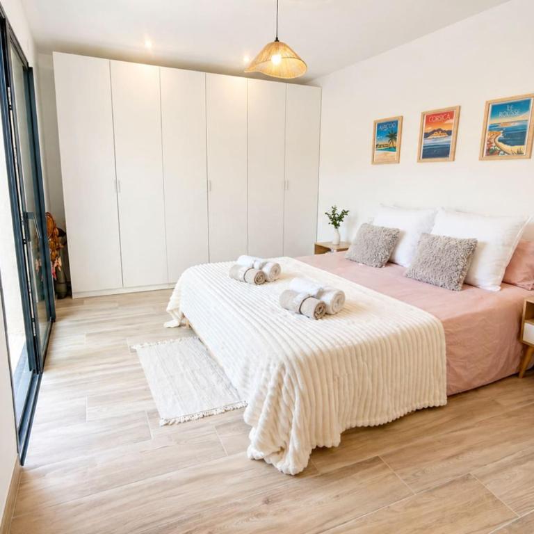 Villa Serenity Private Pool Walking Distance to the city center - Ferienhaus - 12