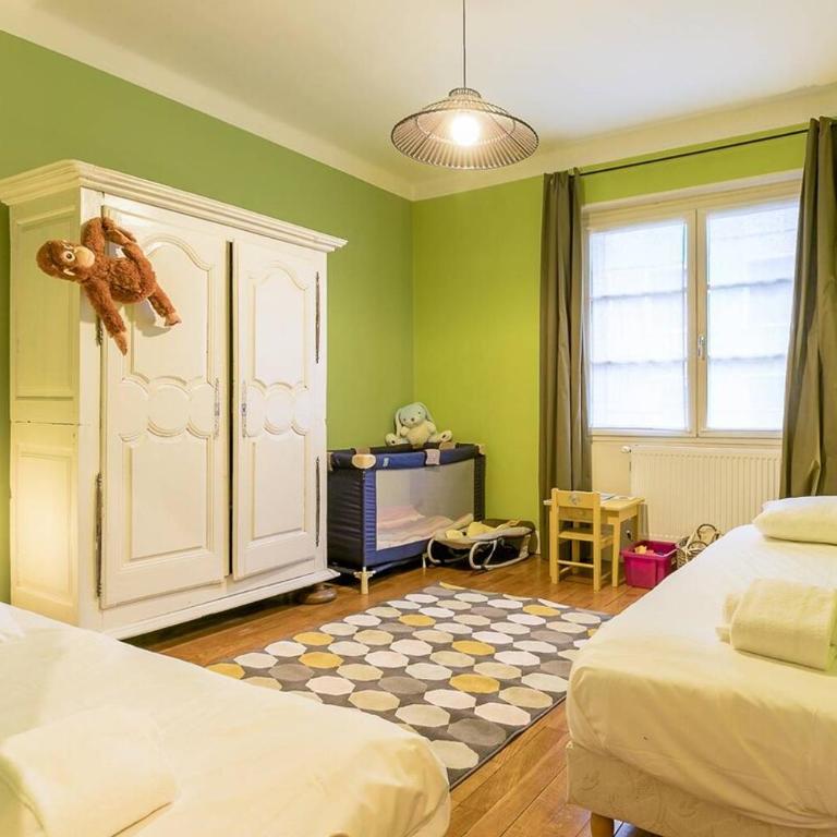 Zassiettes et Tintin - Three-Bedroom Apartment - 4