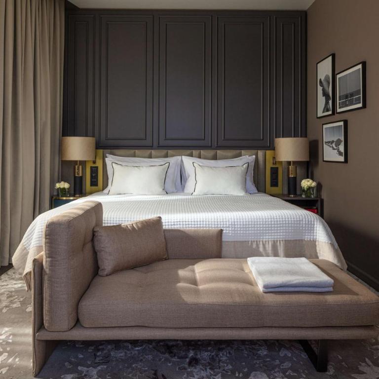 Anantara Plaza Nice Hotel - A Leading Hotel of the World - Suite Vue sur Mer avec Balcon - 1