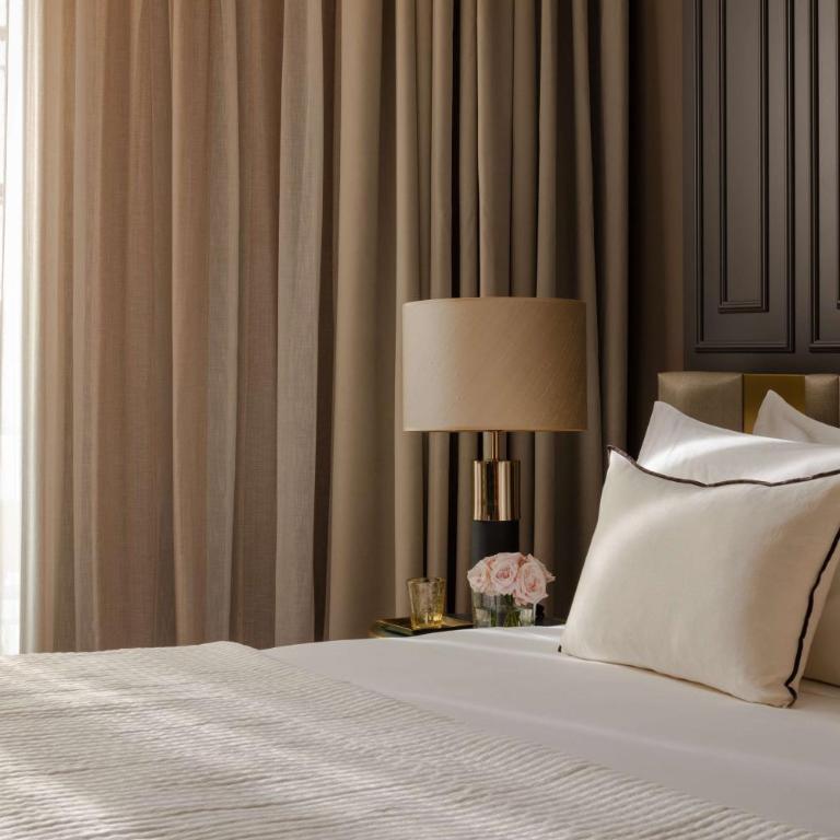 Anantara Plaza Nice Hotel - A Leading Hotel of the World - Chambre Premium Vue Mer avec Balcon - 1