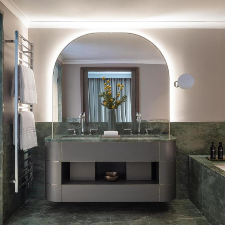 Anantara Plaza Nice Hotel - A Leading Hotel of the World - Albert I Suite with Panoramic Sea view - 6