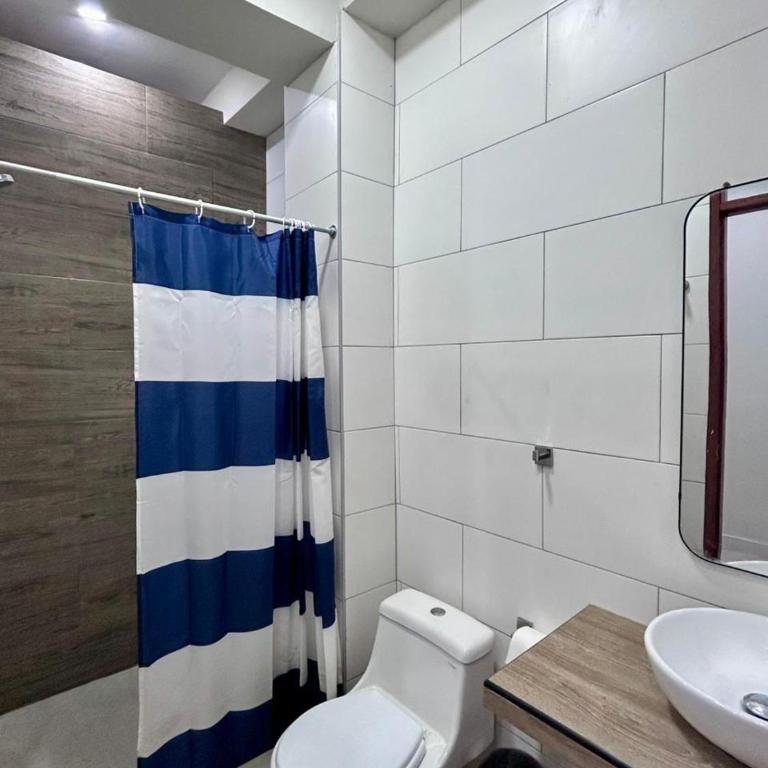 Habitación Independiente Centro Ciudad - Habitación Doble con baño privado - 8