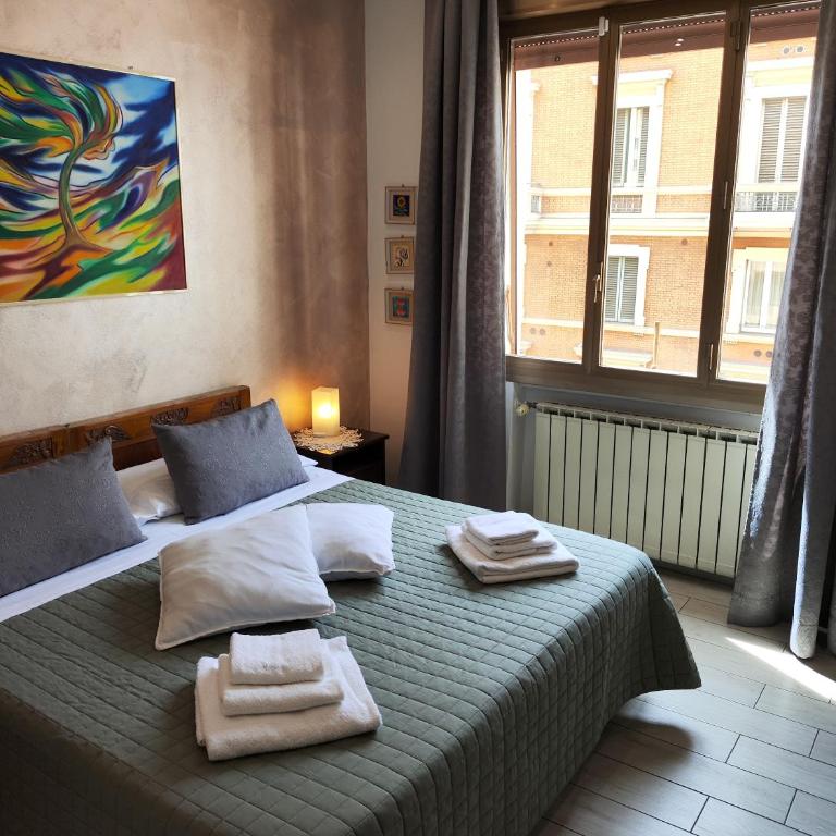 Bed & Breakfast CENTRALE - Camera Matrimoniale/Doppia con Letti Singoli con Vista Città - 24