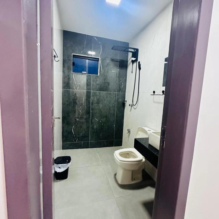 Casa independiente en Ciudad del Este - Three-Bedroom House - 27