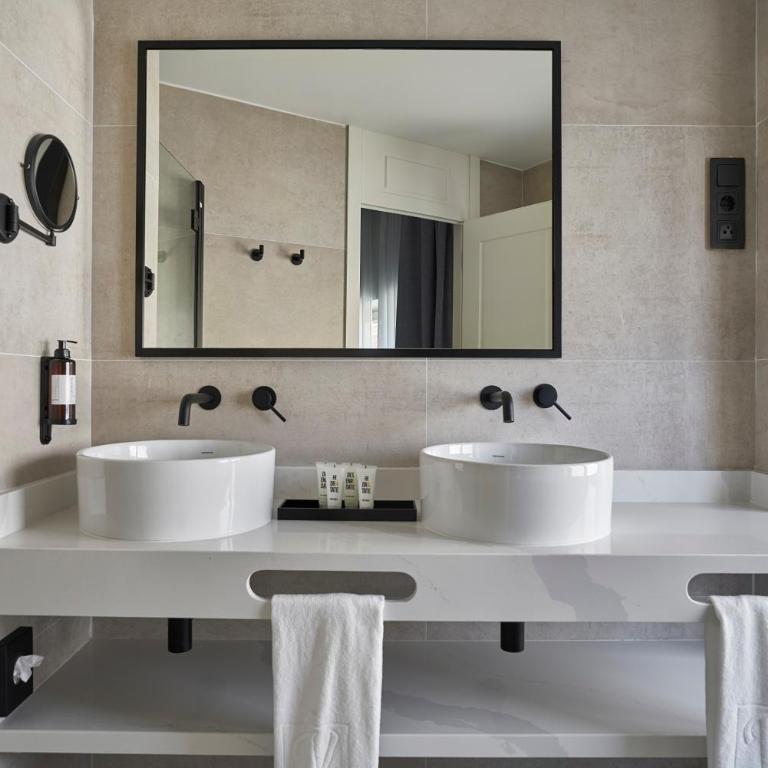 Vincci Larios Diez - Habitación Doble Superior Essence - 6