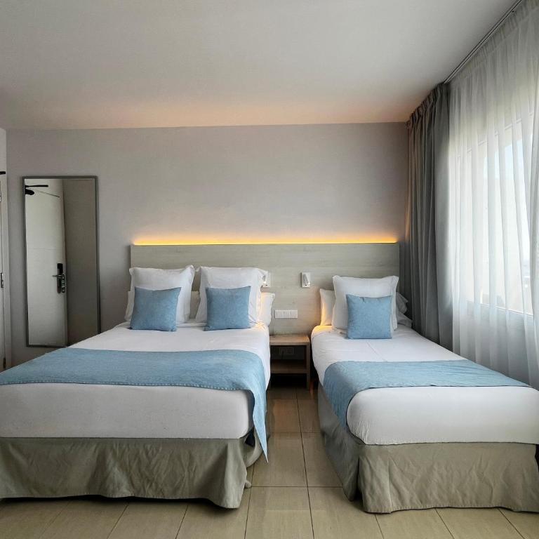 Hotel Excelsior - Habitación Doble con balcón y cama supletoria - 1