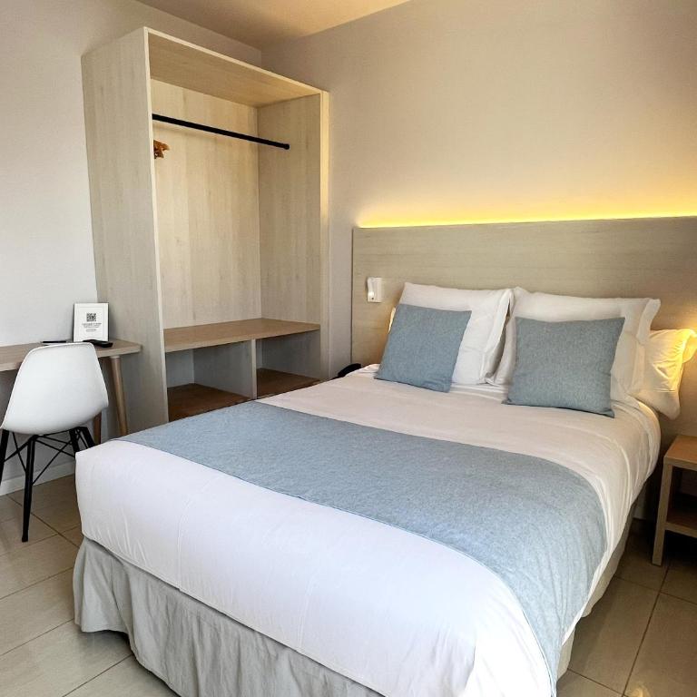 Hotel Excelsior - Habitación Doble con balcón y cama supletoria - 2