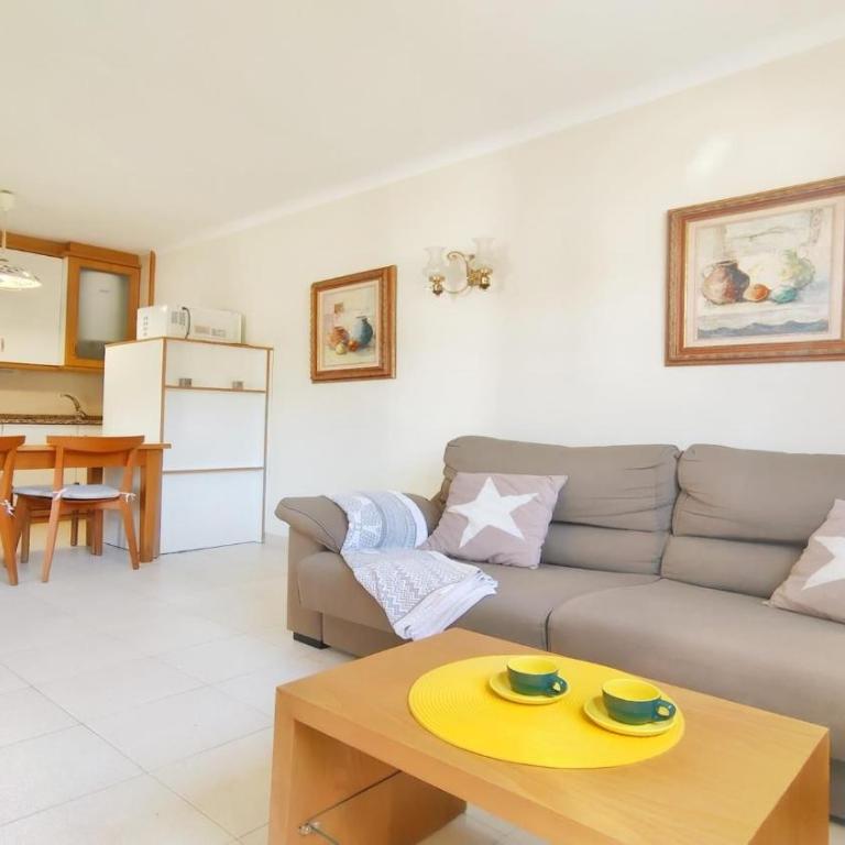 Apartamento Tras con Piscina a 100m de la playa by VACAY L'Escala - Apartamento de 2 dormitorios - 28